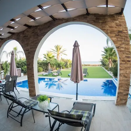 Villa Nirvana Seafront